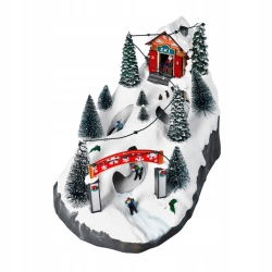 Świąteczna wioska ze stokiem narciarskim 25,5cm